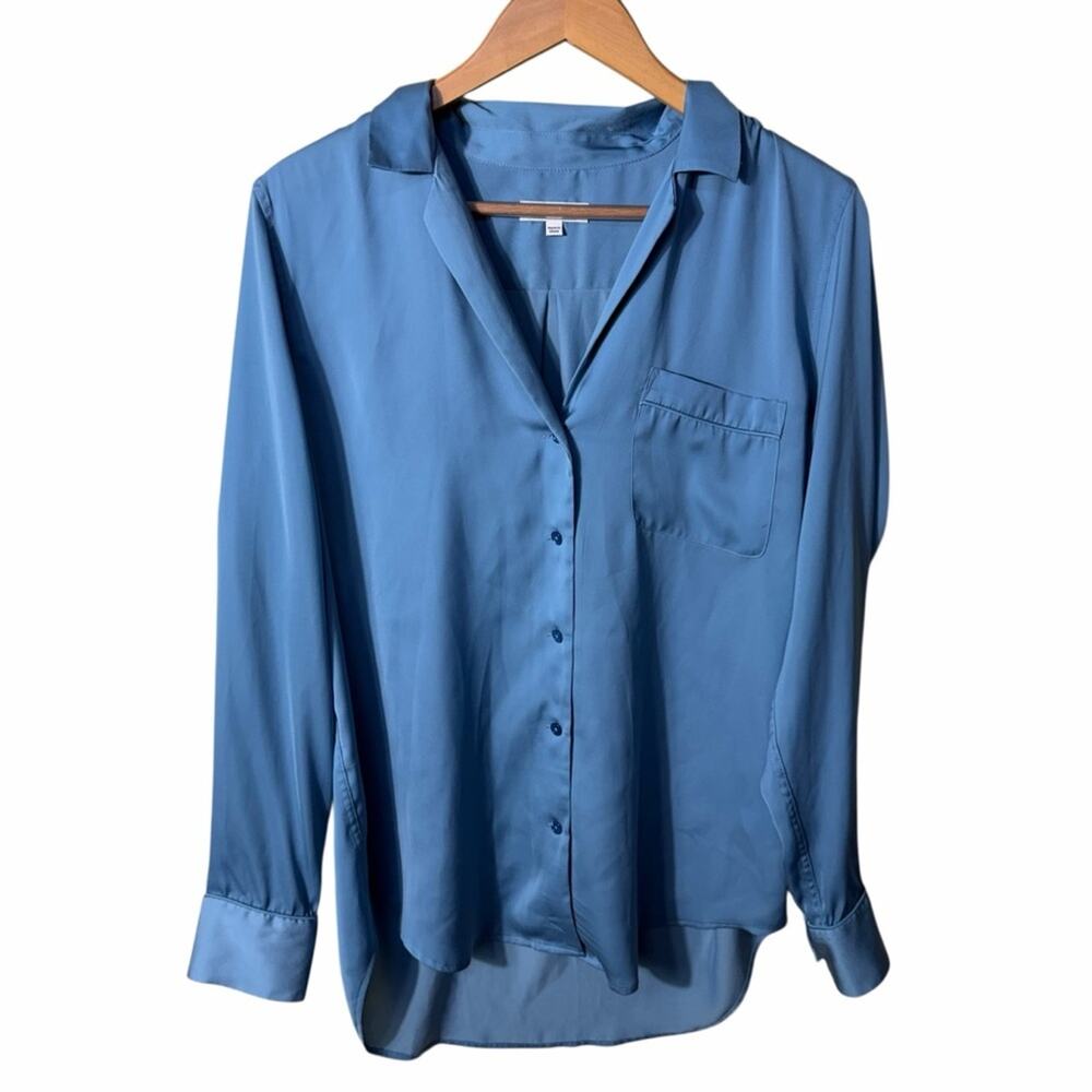 Equipment Femme Keira Satin Button Down Top Size Medium - Picture 4 of 7